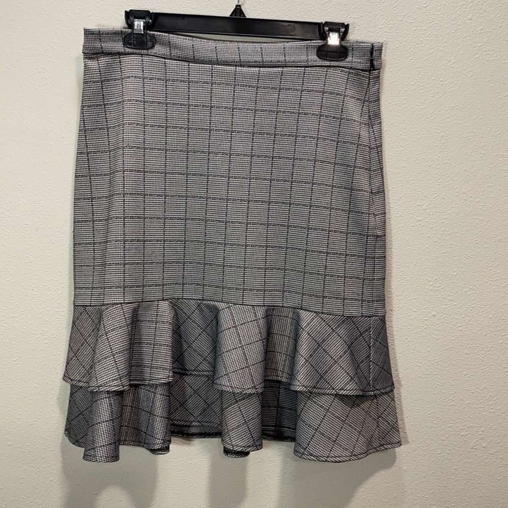 Banana Republic factory plaid ruffle‎ midi skirt